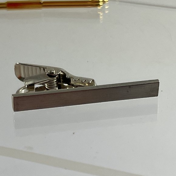 Lot of 3 Metal Tie Clips Bars Slides Silver Tone Gold Tone Unbranded - Picture 5 of 7